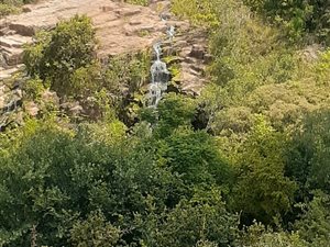 744 m² Land available in Cashan