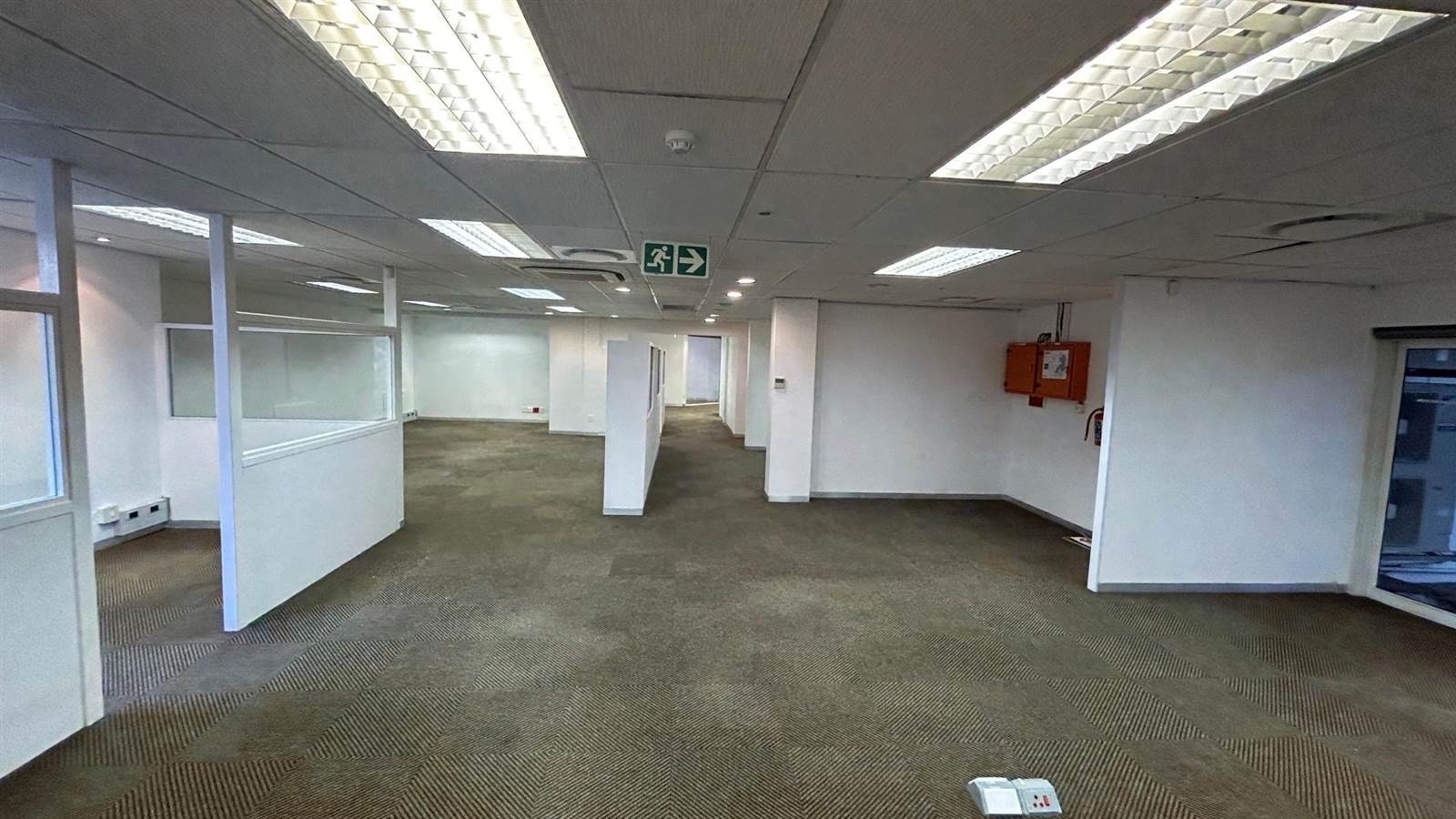 977  m² Office Space in Mouille Point photo number 22