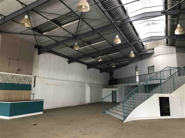 4 583  m² Industrial space