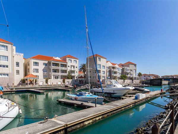 2 Bed Apartment in Harbour Island