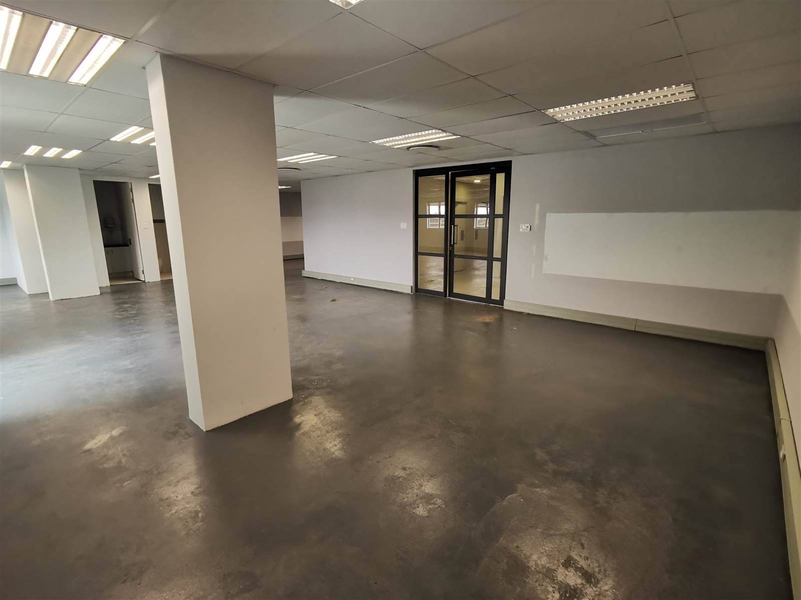 148  m² Commercial space in New Town Centre photo number 13