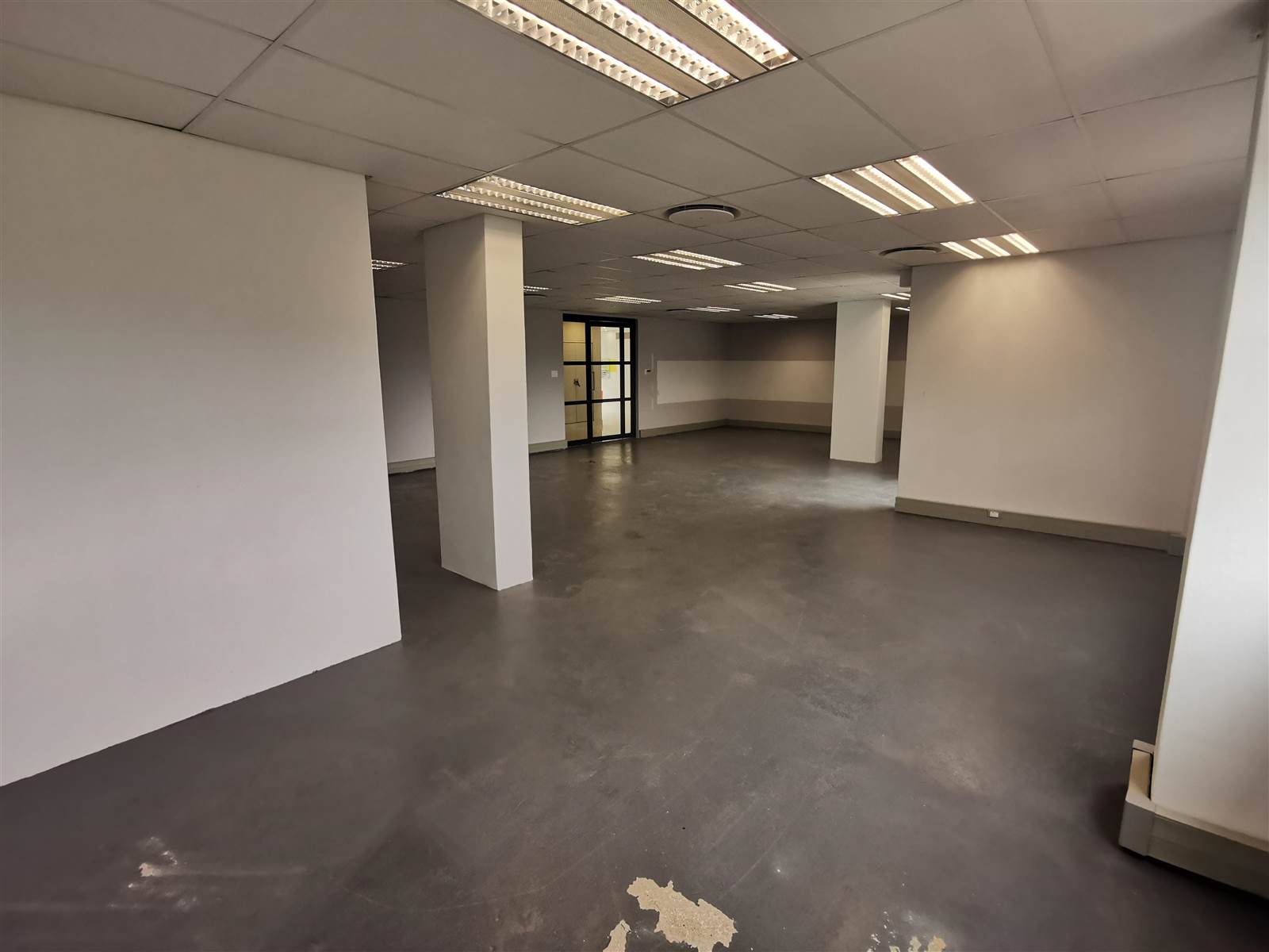 148  m² Commercial space in New Town Centre photo number 10