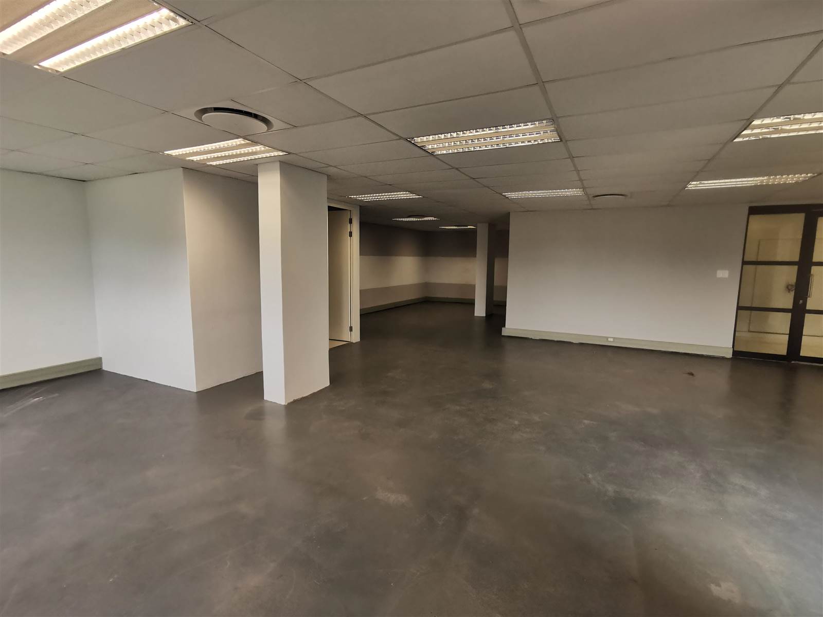 148  m² Commercial space in New Town Centre photo number 12