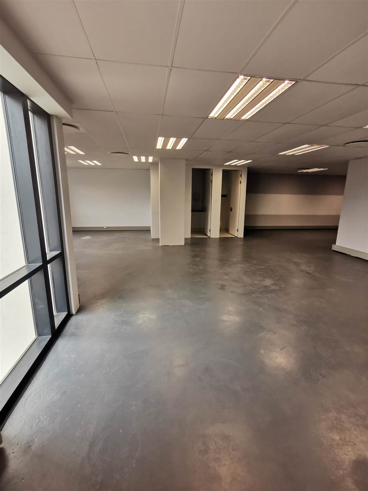 148  m² Commercial space in New Town Centre photo number 14