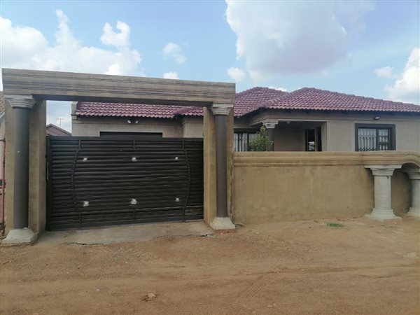 3 Bed House in Evaton West