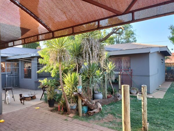 3 Bedroom House 3 Bedroom House