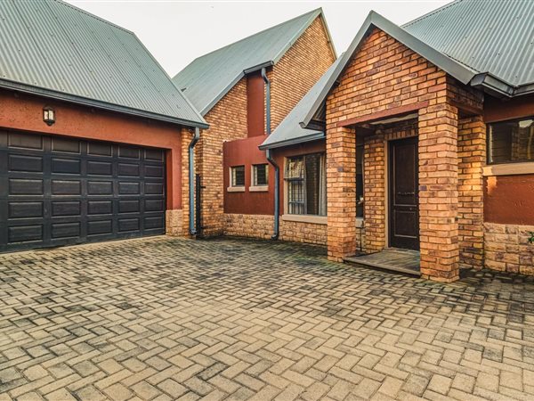 3 Bedroom House 3 Bedroom House