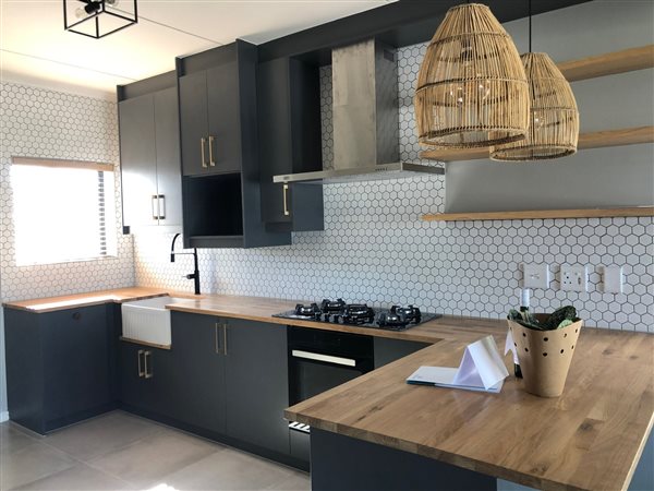 3 Bedroom Duplex 3 Bedroom Duplex