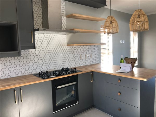 3 Bedroom Duplex 3 Bedroom Duplex