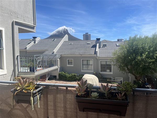 2 Bed Townhouse in Vredehoek
