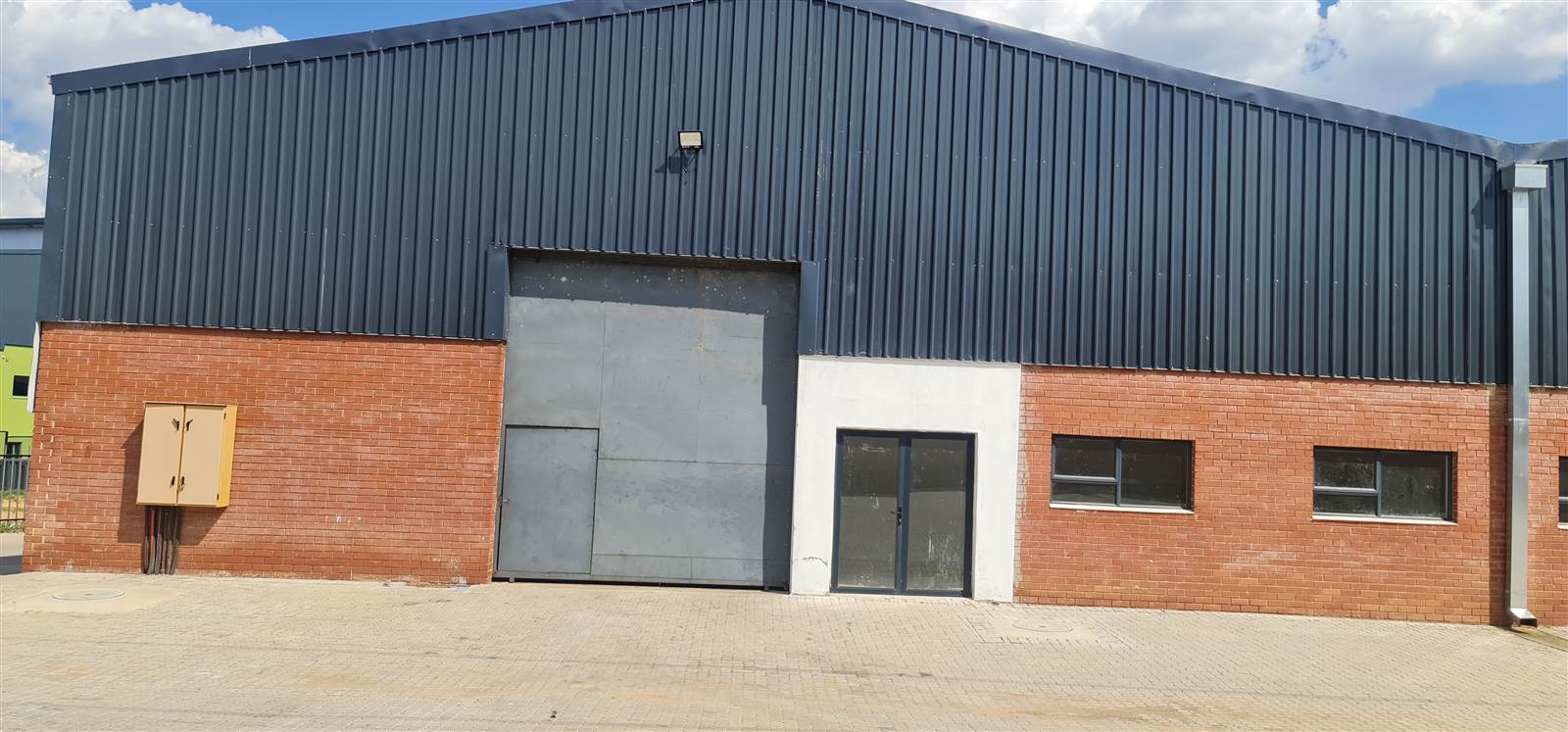 1125  m² Industrial space in Roodepoort Central photo number 2