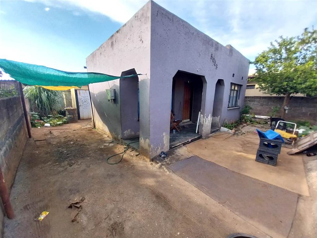 2 Bed House in Winnie Mandela photo number 1