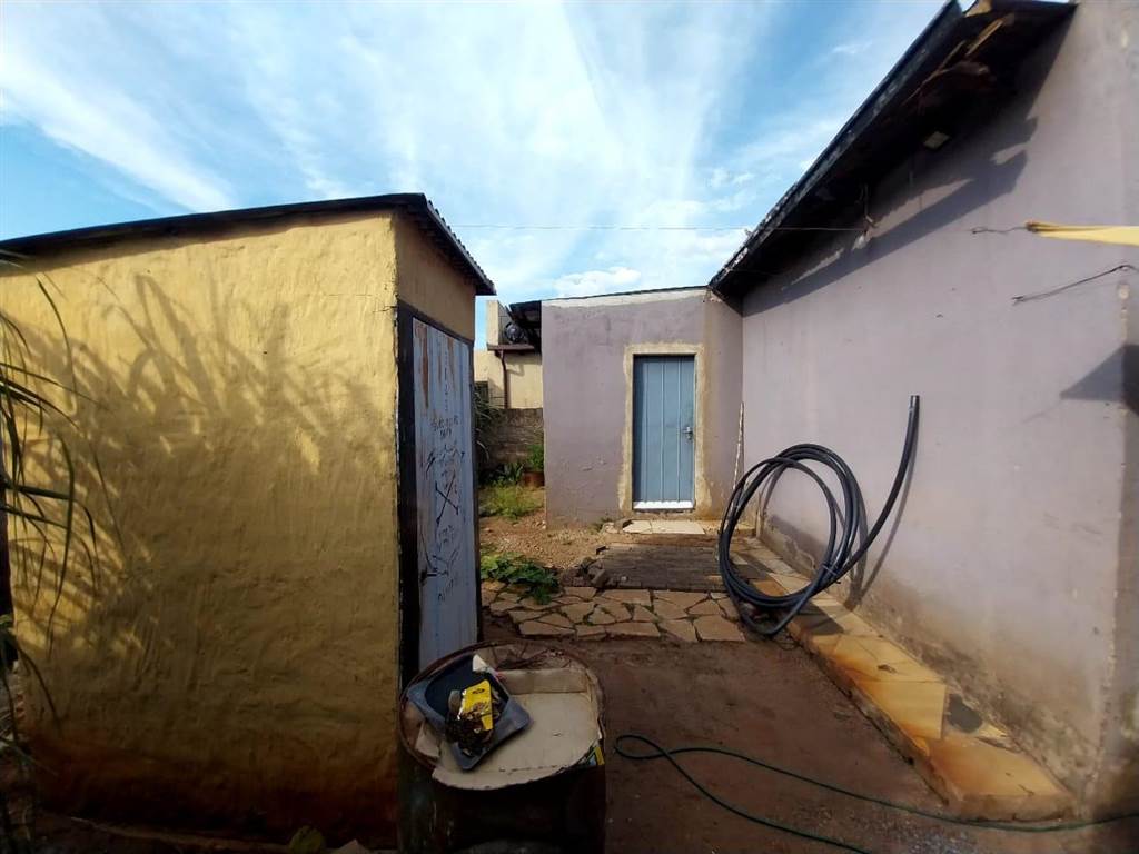2 Bed House in Winnie Mandela photo number 13