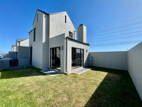 2 Bedroom Townhouse 2 Bedroom Townhouse