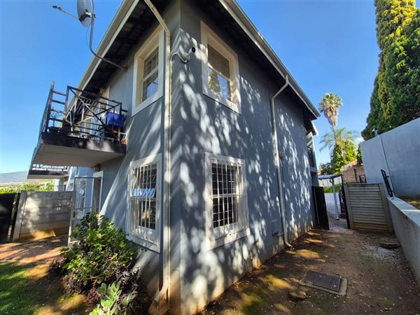 2 Bedroom House 2 Bedroom House