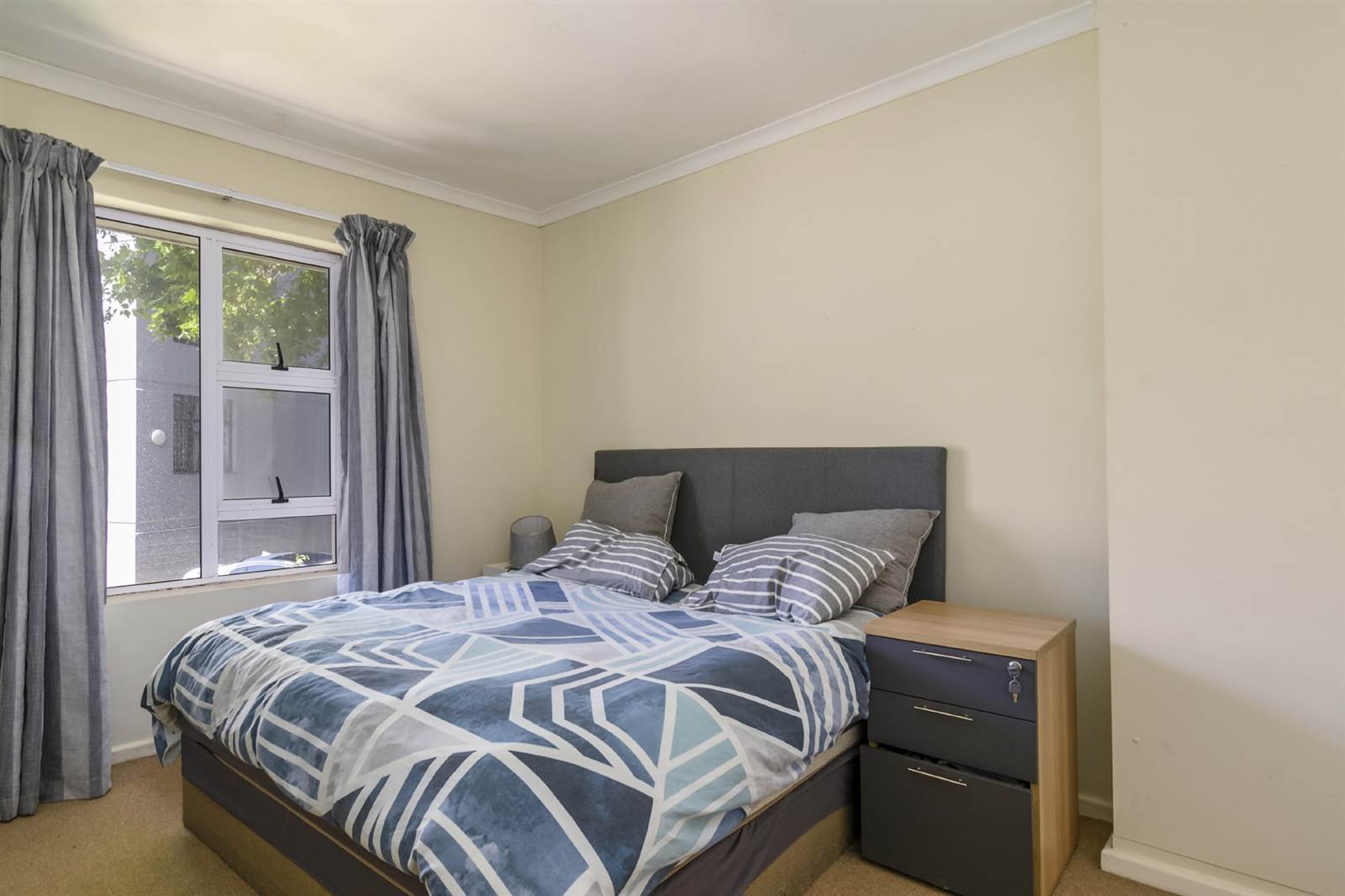 2 Bed Apartment in Wynberg Upper photo number 10