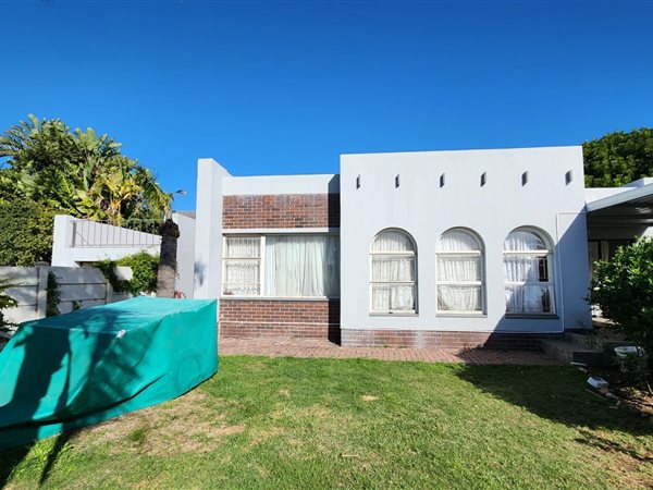3 Bedroom House 3 Bedroom House
