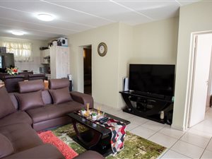 2 Bed Apartment in Pomona