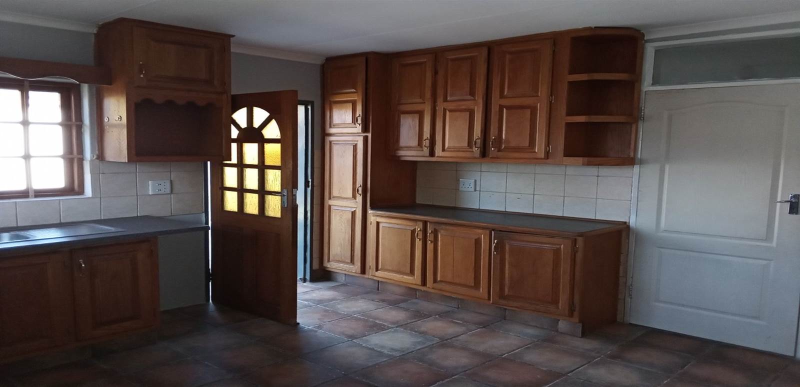 6 Bed Flat in Secunda photo number 12