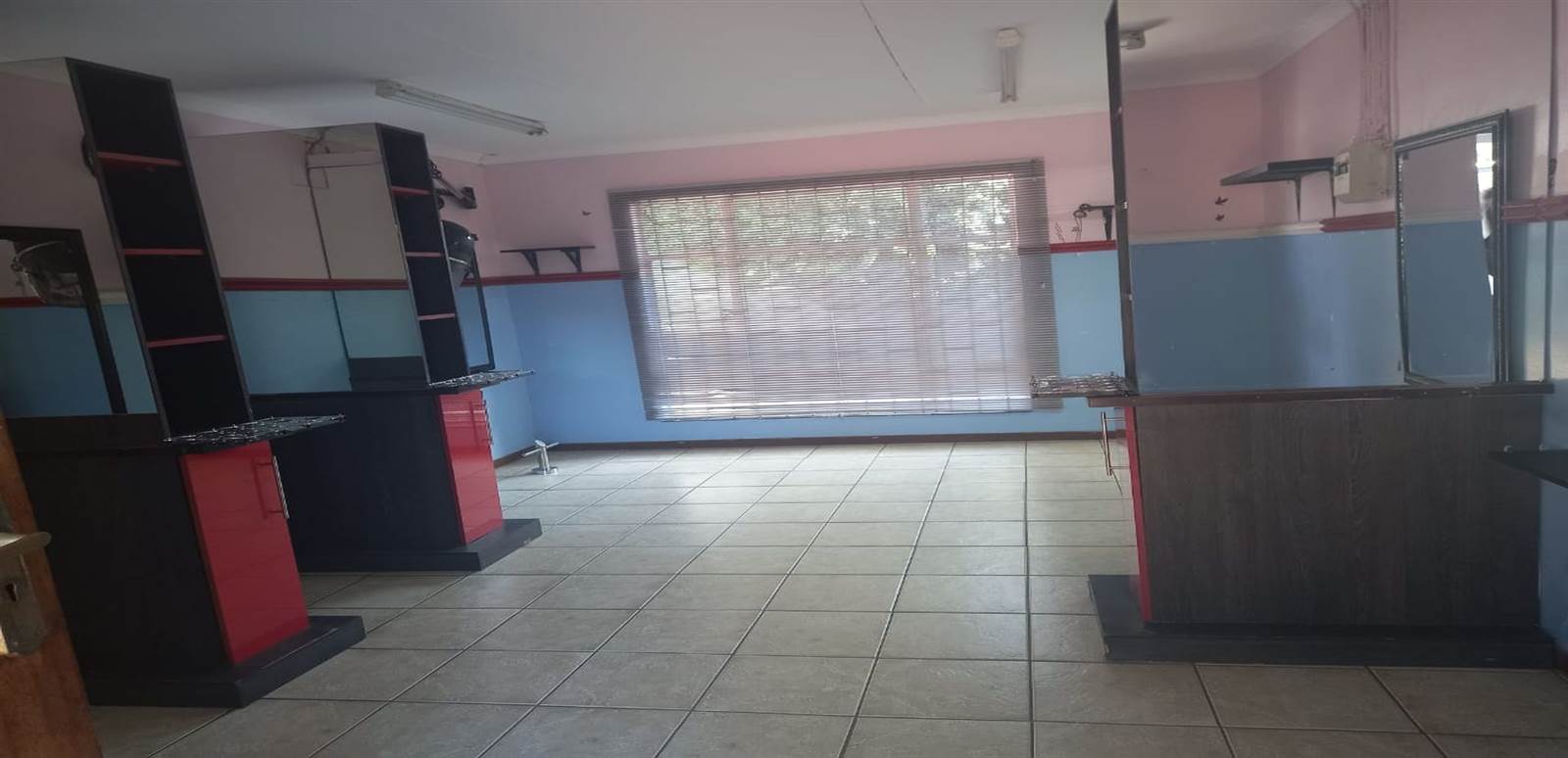 6 Bed Flat in Secunda photo number 24