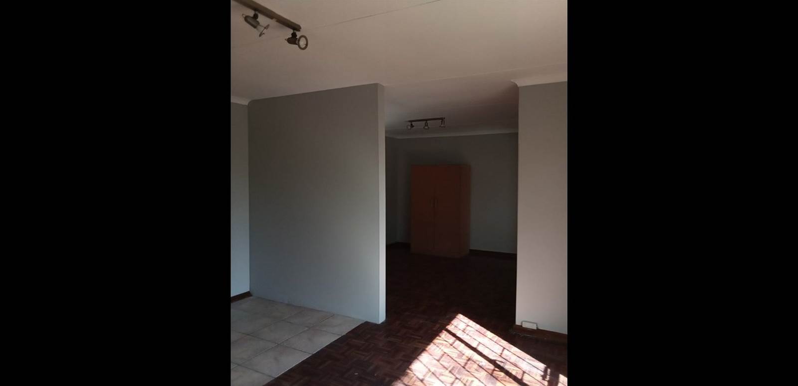 6 Bed Flat in Secunda photo number 4