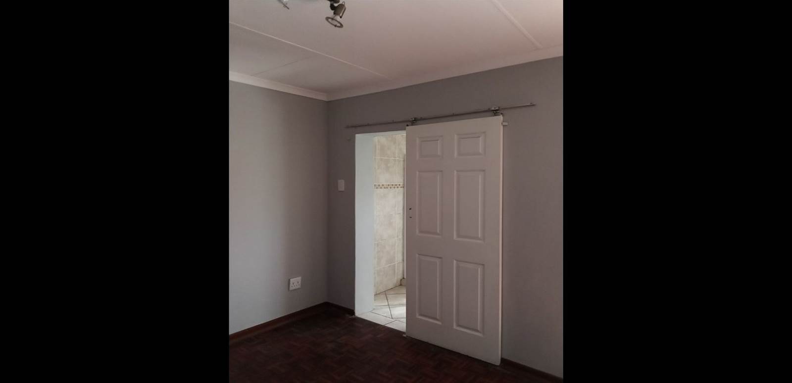 6 Bed Flat in Secunda photo number 6