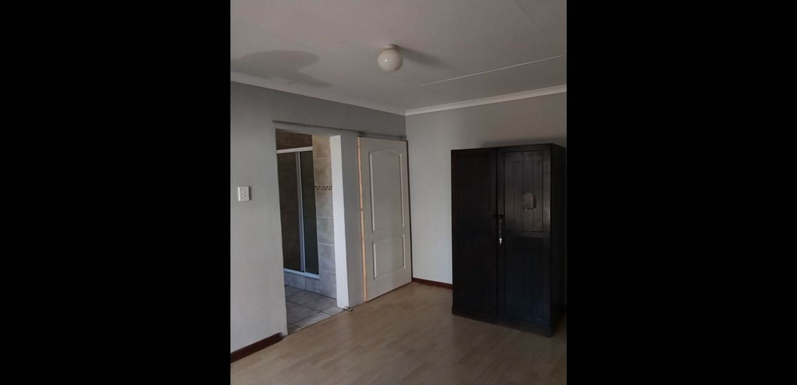 6 Bed Flat in Secunda photo number 13