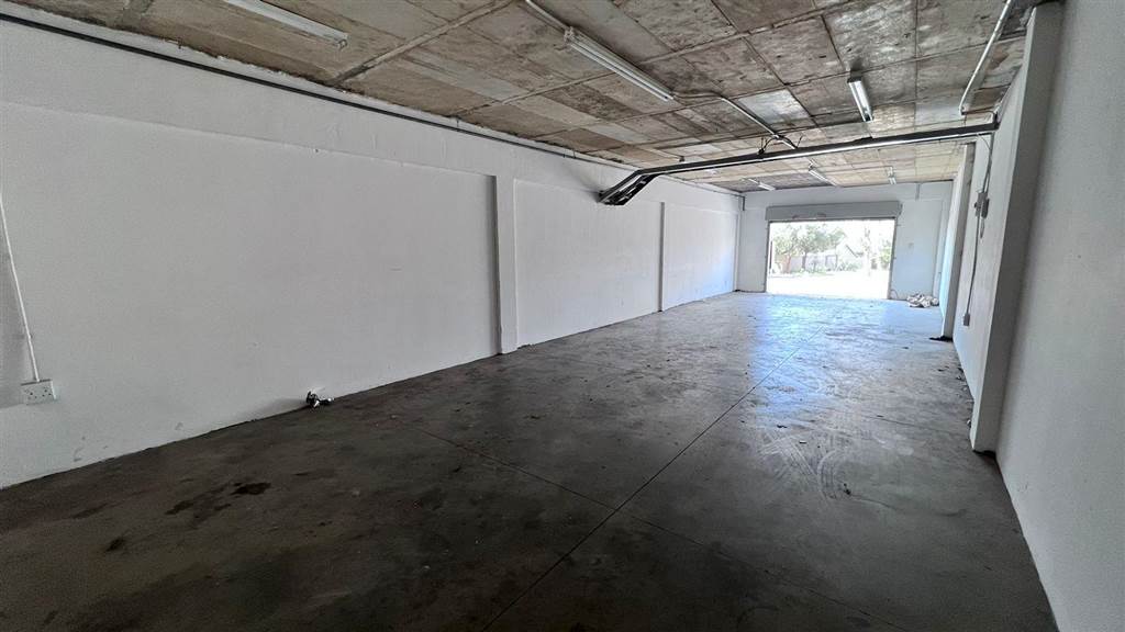 73  m² Commercial space in Ruimsig photo number 10