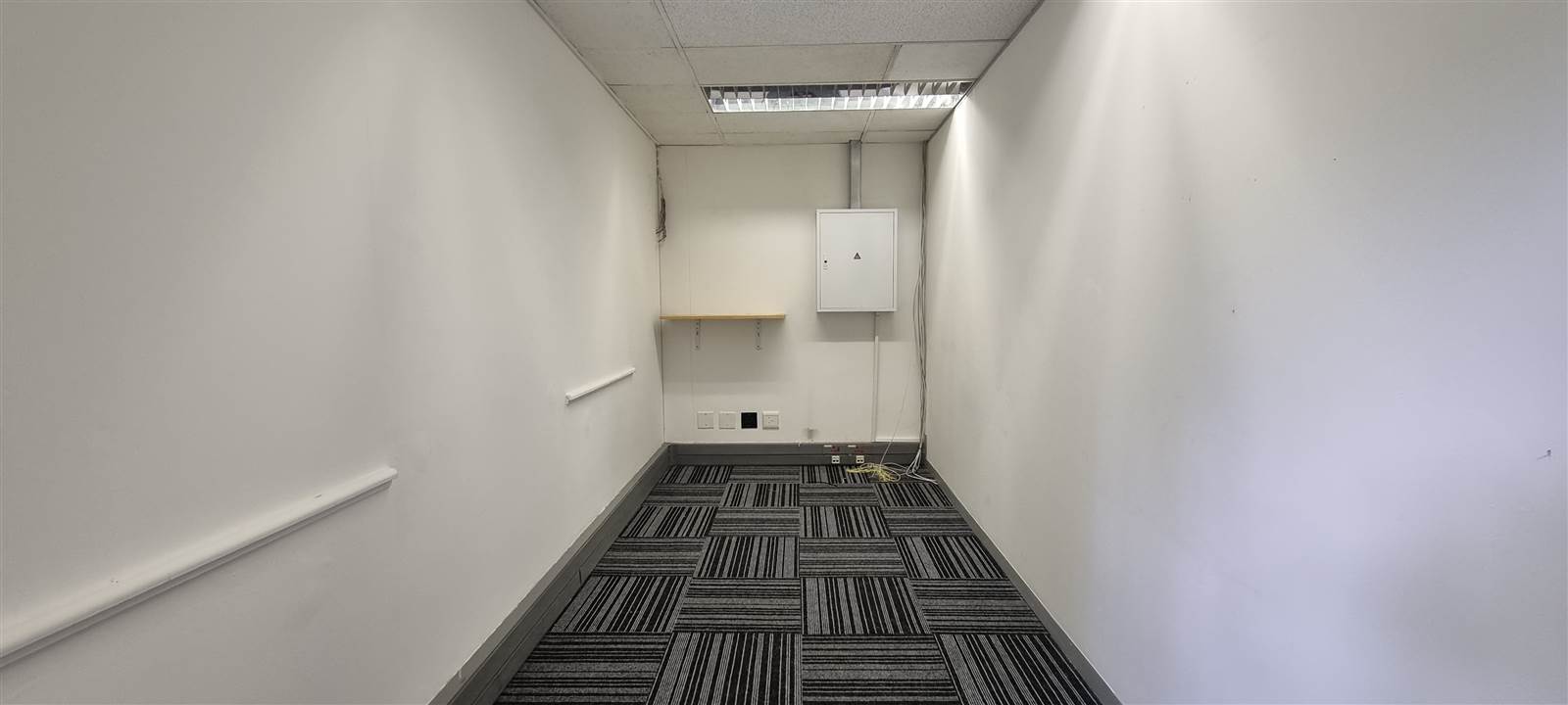 381  m² Commercial space in Epsom Downs photo number 14