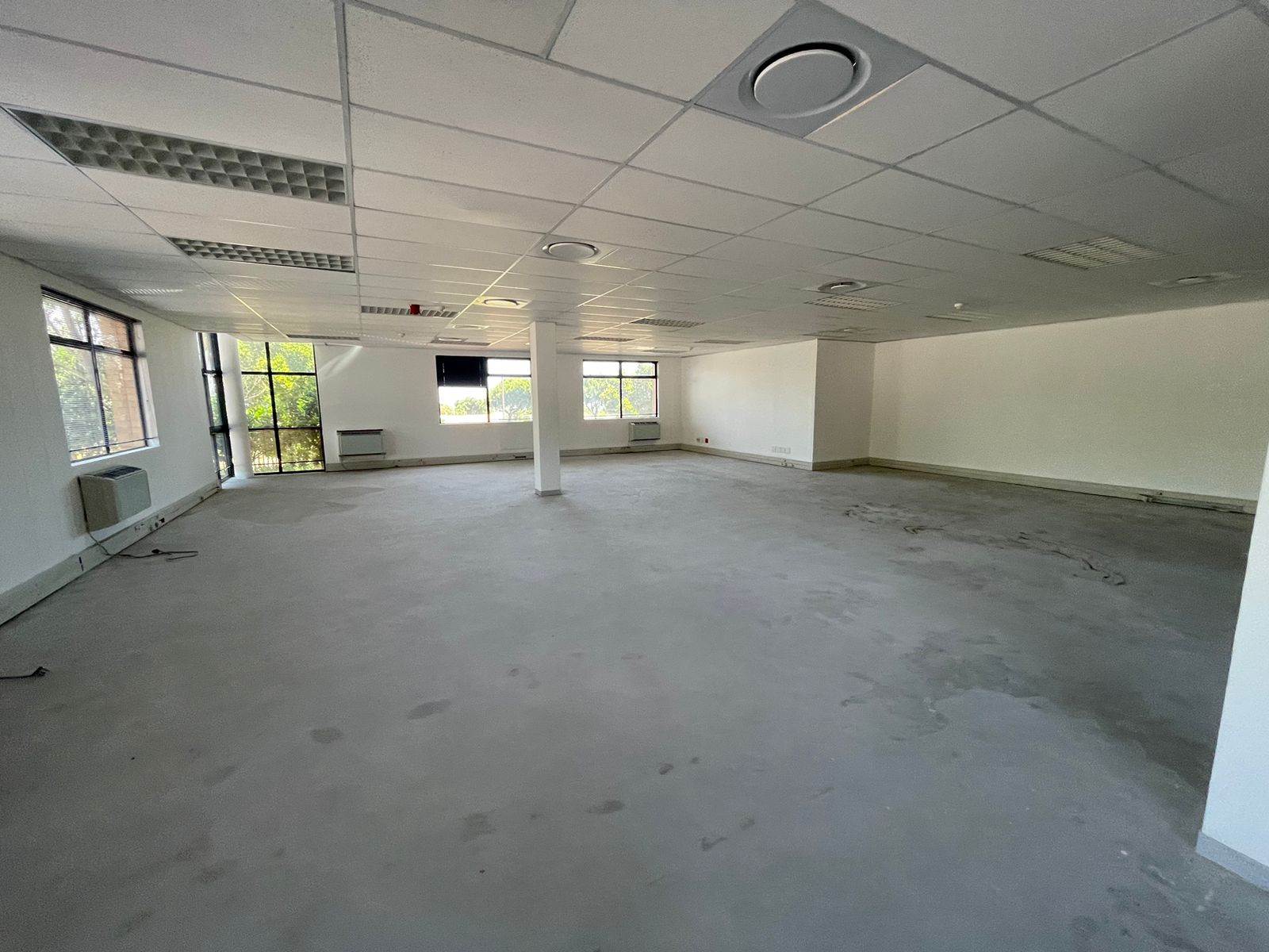 242  m² Commercial space in Plattekloof photo number 25