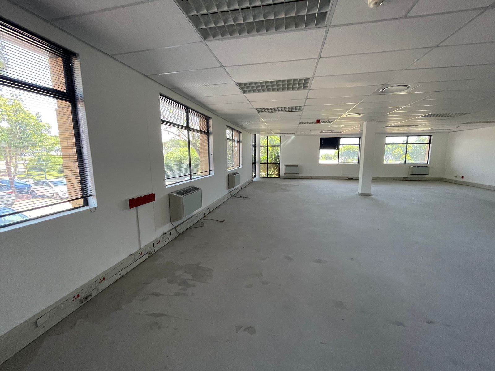 242  m² Commercial space in Plattekloof photo number 18