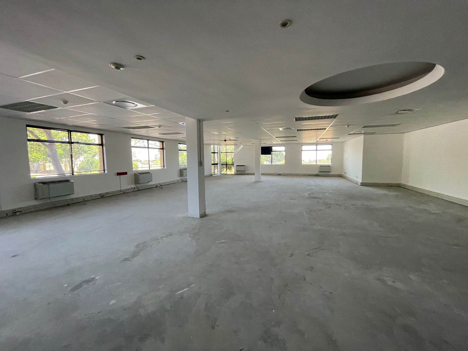 242  m² Commercial space in Plattekloof photo number 26