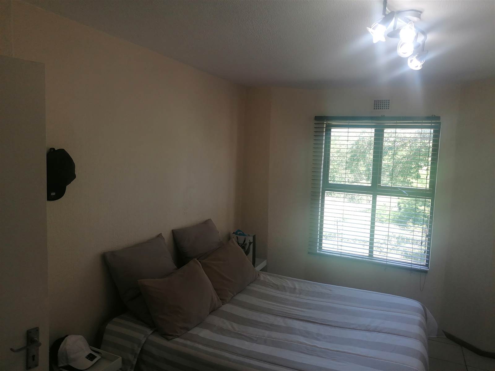 1 Bed Apartment in Pelham photo number 5