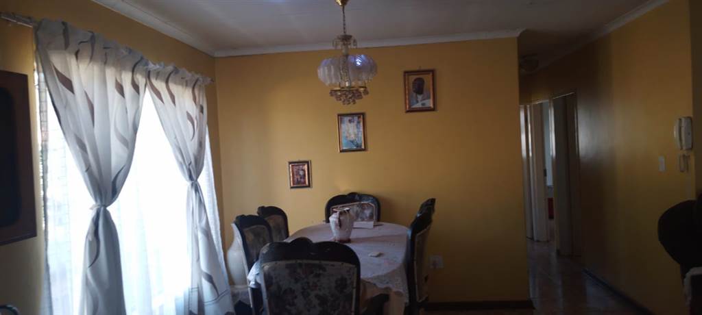 3 Bed House in Clarina photo number 6