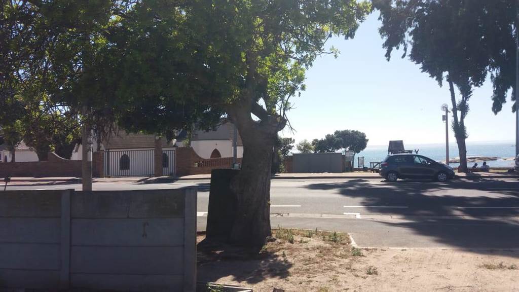 2100 m² Land available in Saldanha photo number 3