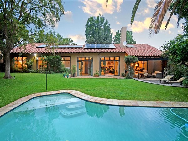 4 Bedroom House 4 Bedroom House