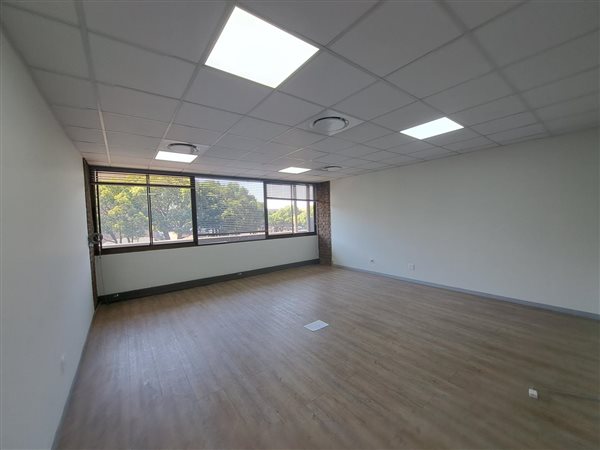 36.2799987792969  m² Commercial space