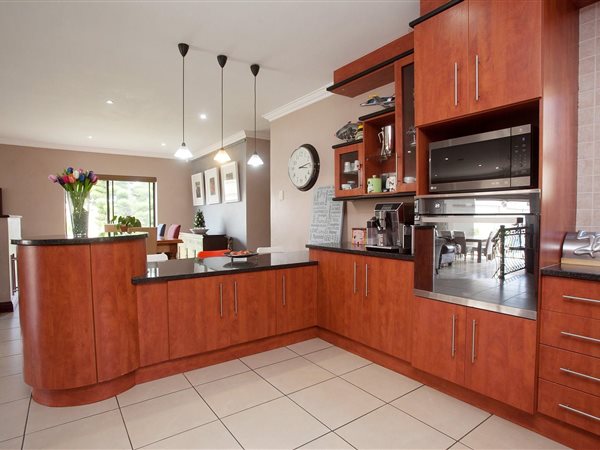 3 Bed Townhouse in Lovemore Park