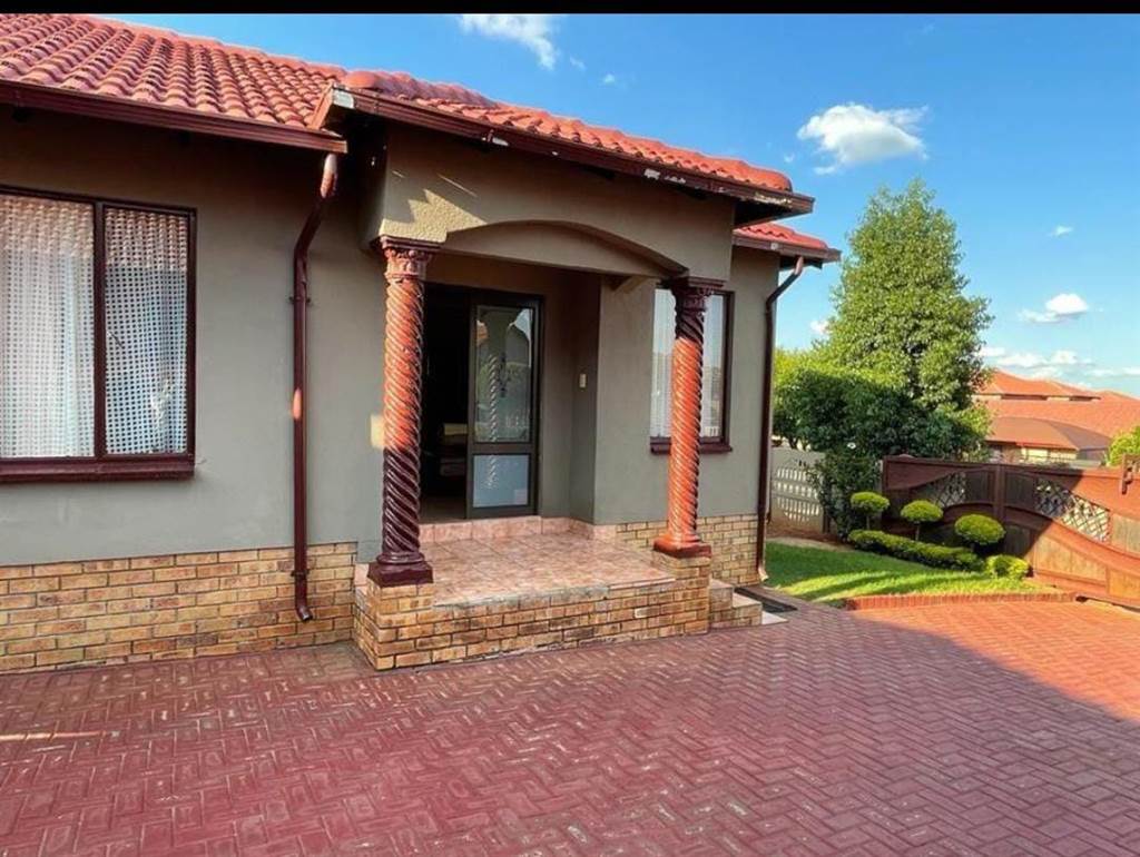 3 Bed House in Tlhabane photo number 26