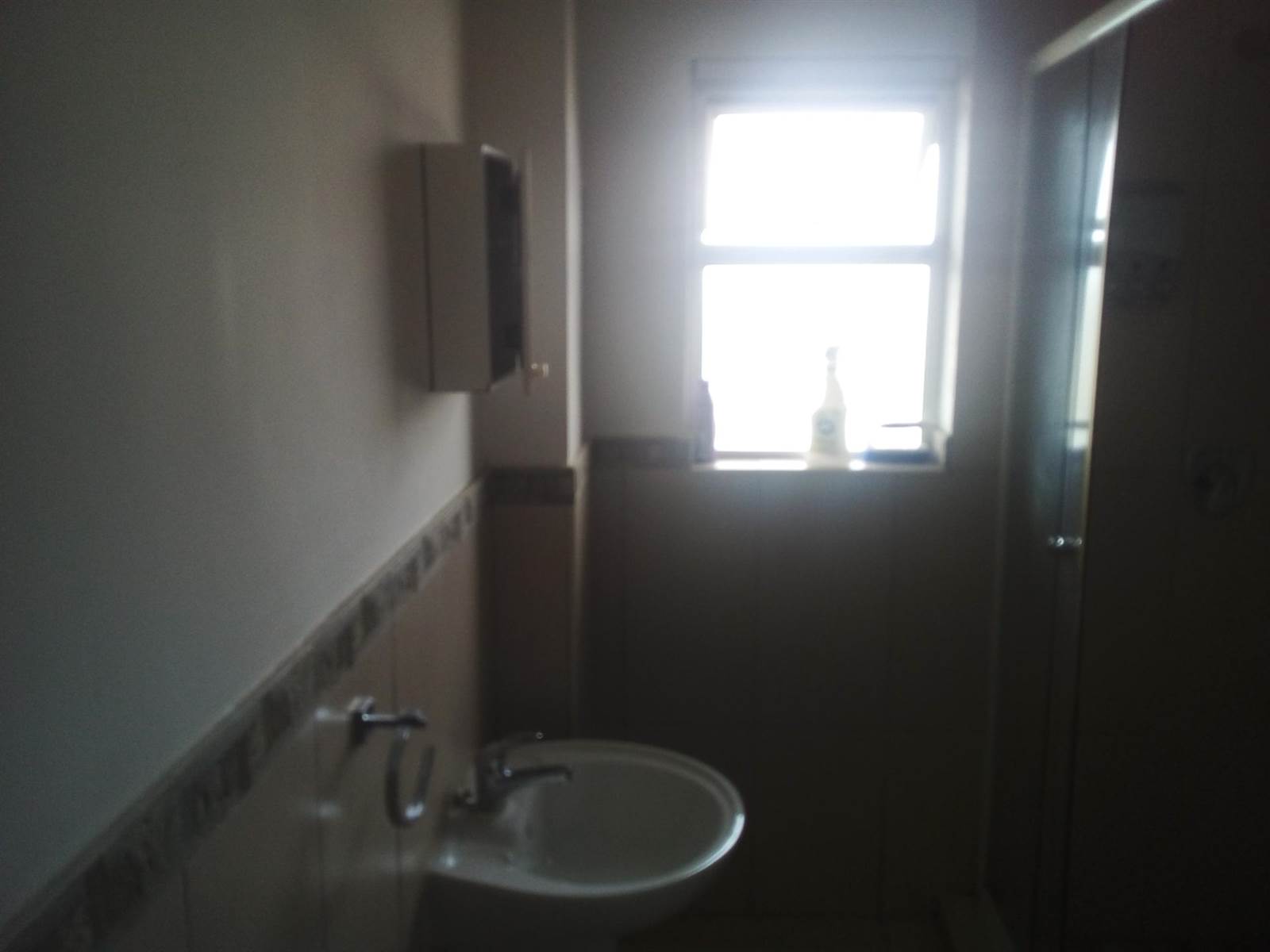1 Bed Apartment in New Town Centre photo number 12