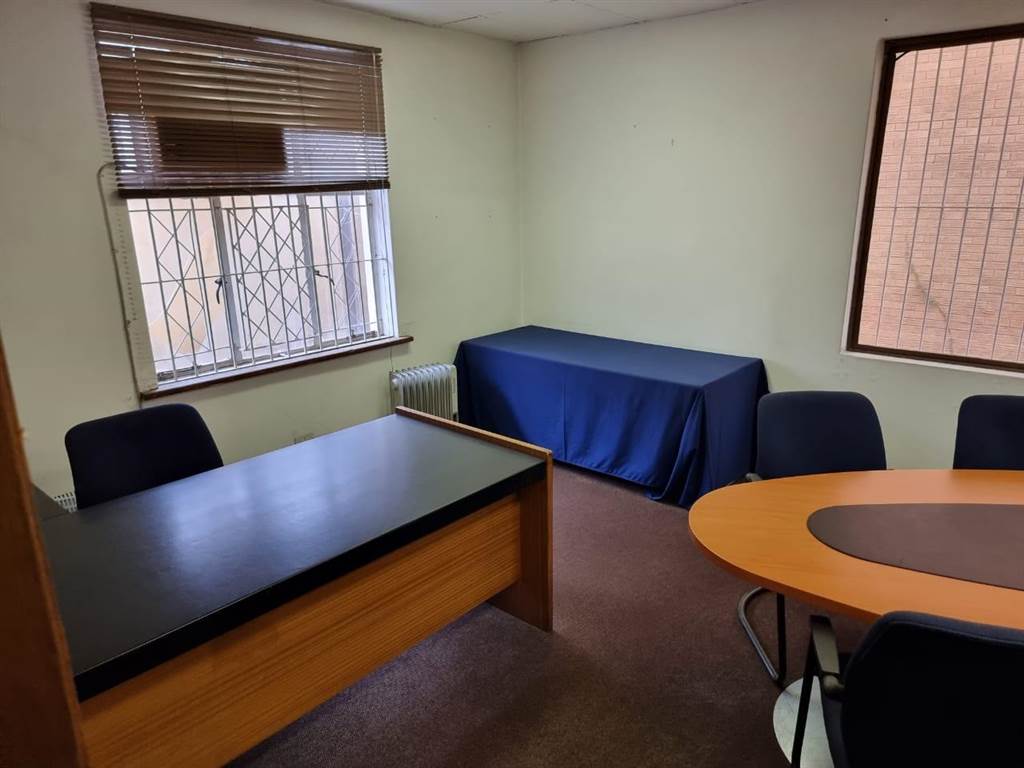 1000  m² Commercial space in Benoni South photo number 9