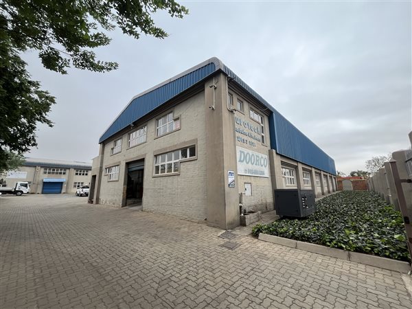 660  m² Industrial space