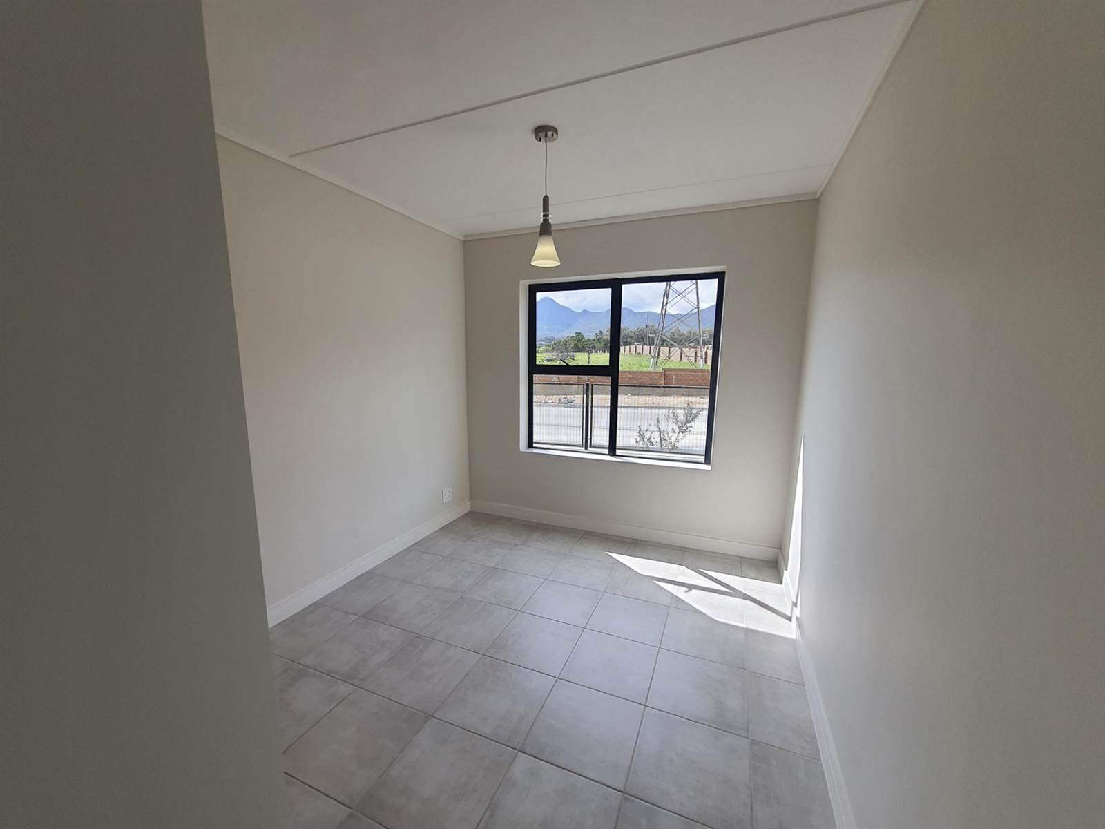 1 Bed Apartment in Gordons Bay Central photo number 5