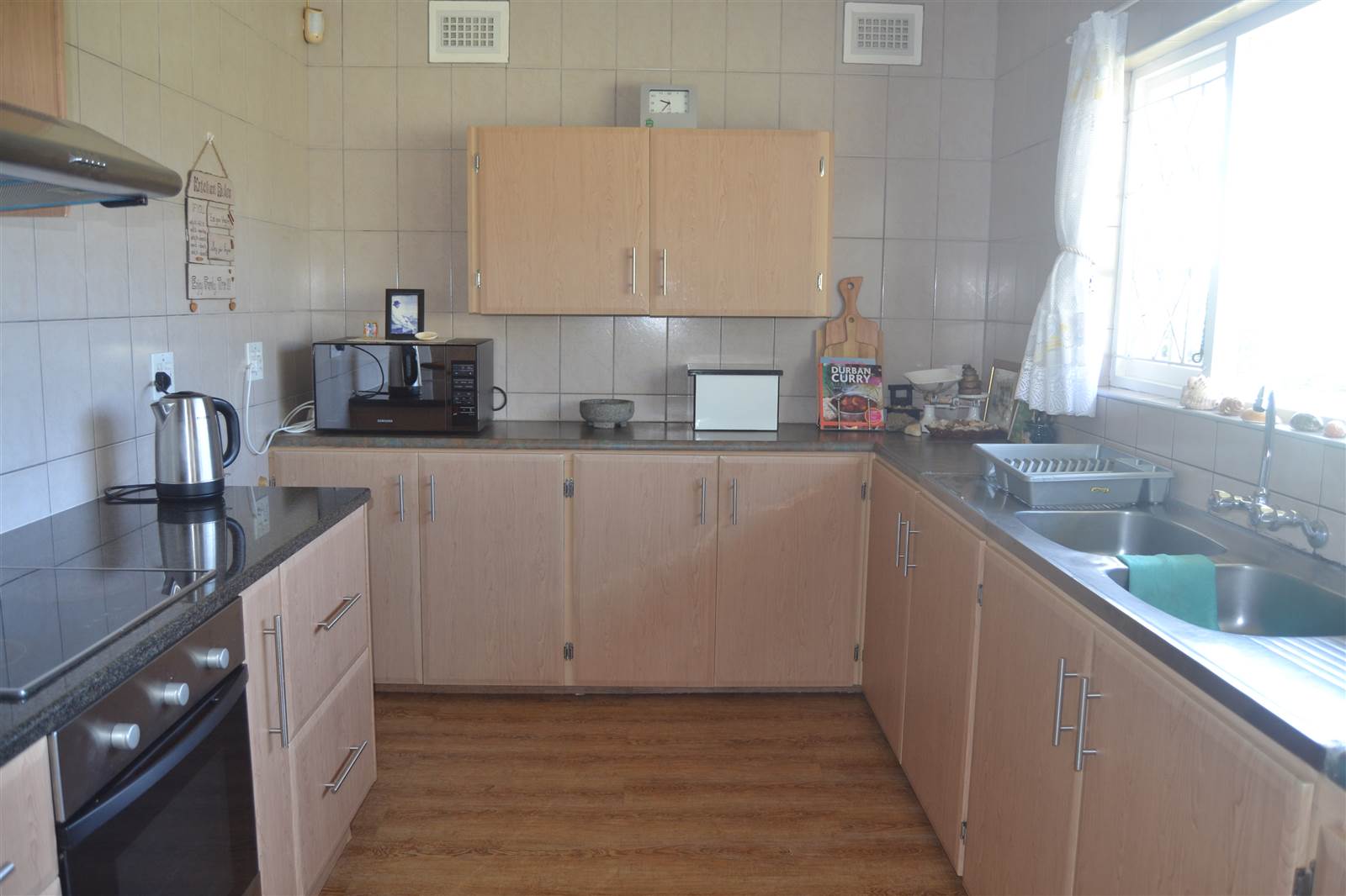 4 Bed House in Sezela photo number 3