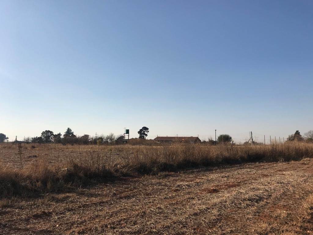 1.7 ha Land available in Droogefontein photo number 7