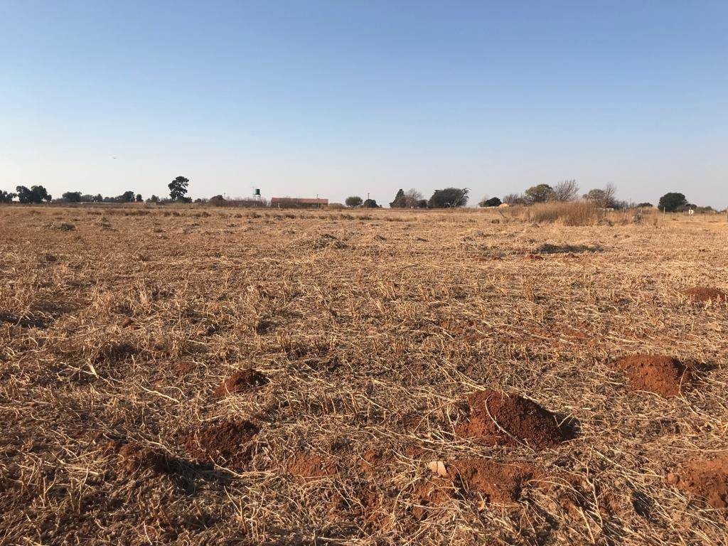 1.7 ha Land available in Droogefontein photo number 4