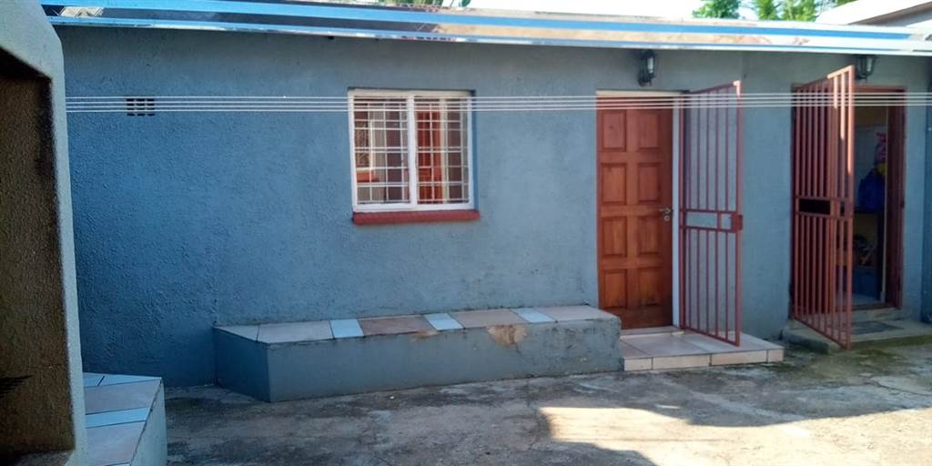 3 Bed House in Benoni Central photo number 13