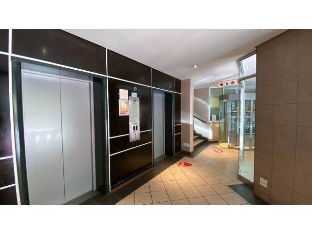 2 Bed Penthouse in Braamfontein photo number 3