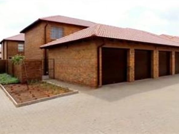 3 Bed Townhouse in Willow Park