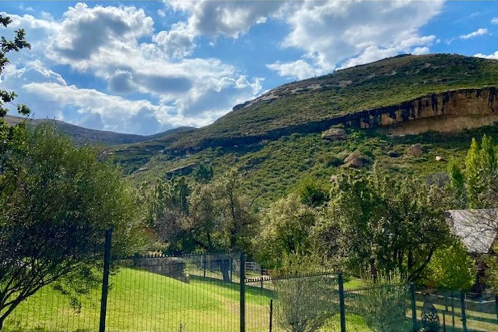 1027 m² Land available in Clarens photo number 6